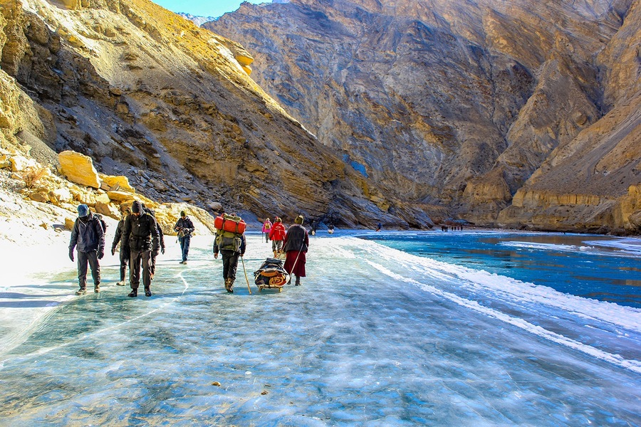 Ladakh frozen lake trekking